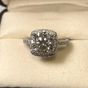 3CT VVS1 D Moissanite 925 Sterling Silver Ring (size 7) *FAST SHIPPING*